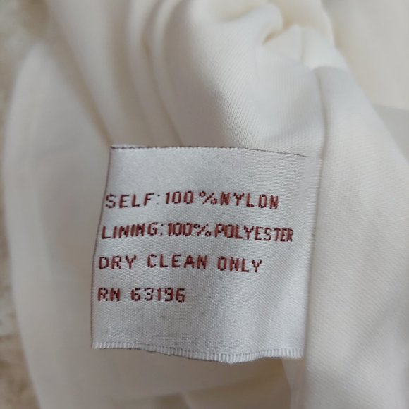 Suzi Chin - Picture 12 of 14